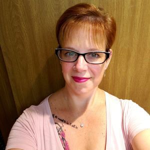 Meet your Posher, Carrie